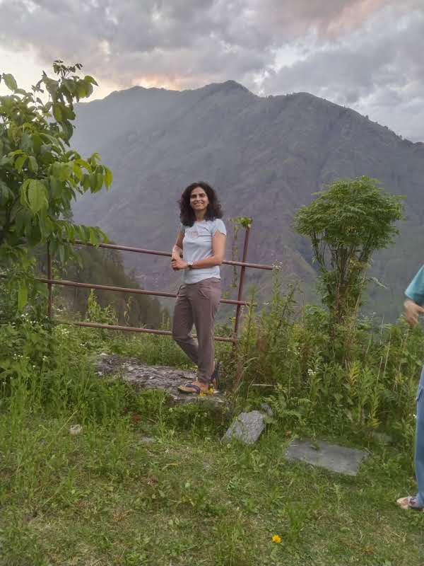 Dr Reena